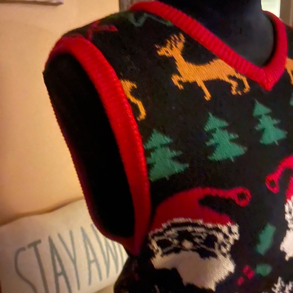 Ugly Xmas Sweater/Vest - Picture 4 of 6